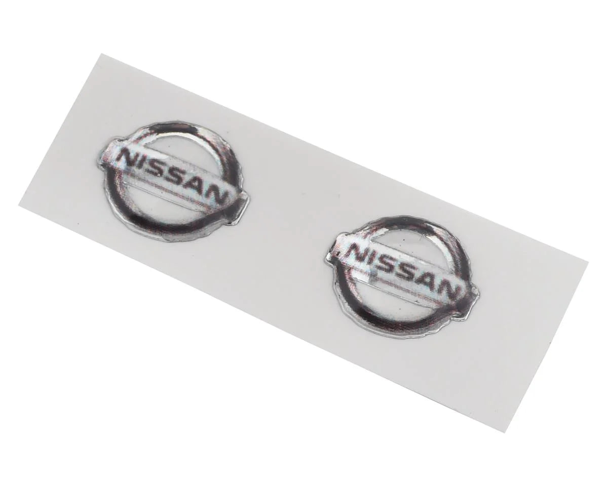 Sideways RC Nissan Badges (2) (accesorio a escala en miniatura) 